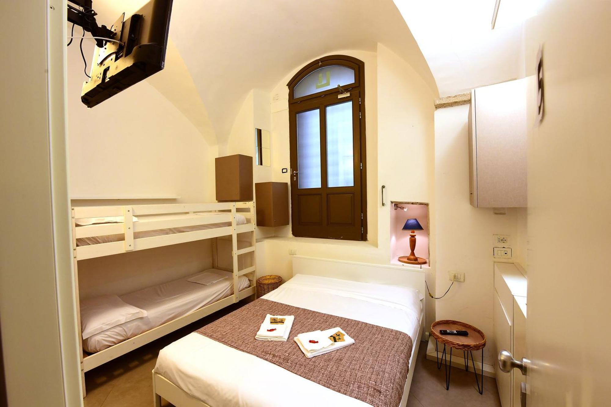 Little Italy Hostel Ex Chiesa S Donato Perugia Ngoại thất bức ảnh