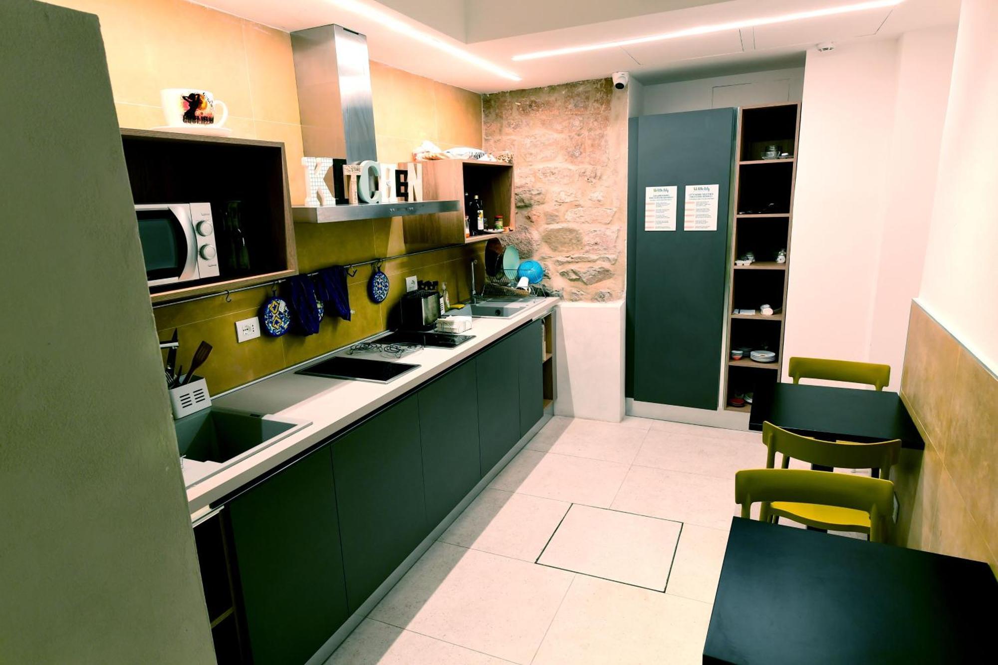 Little Italy Hostel Ex Chiesa S Donato Perugia Ngoại thất bức ảnh